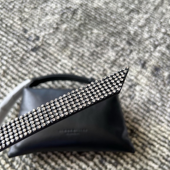 SIMON MILLER Mini Puffin Leather Shoulder Bag crystal strap - Picture 3 of 8